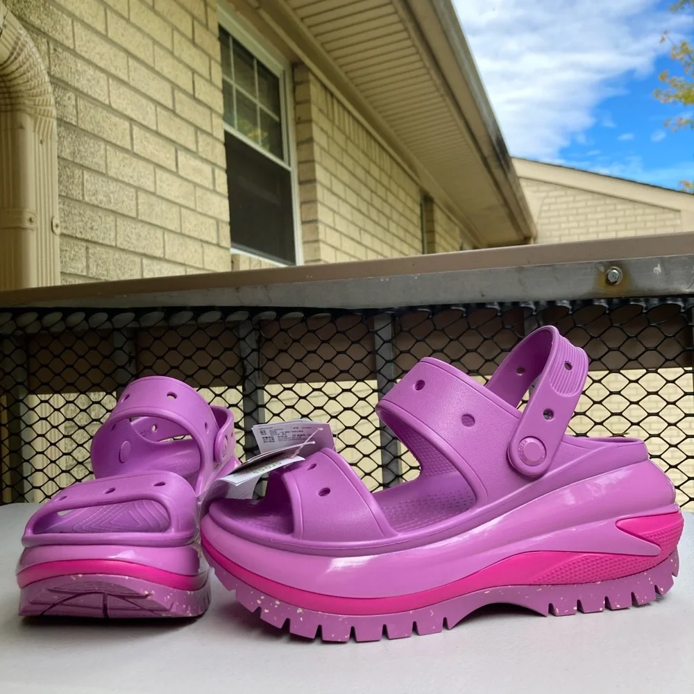 Crocs Mega Crush Platform Sandal Bubble Purple Pink NEW WITH TAGS